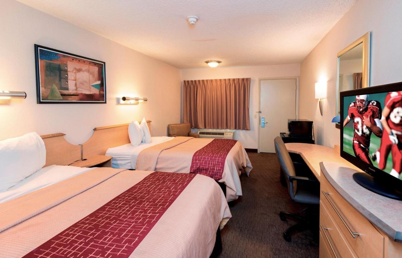 Deluxe Room with Two Double Beds Smoke Free,1080981811:JPEG