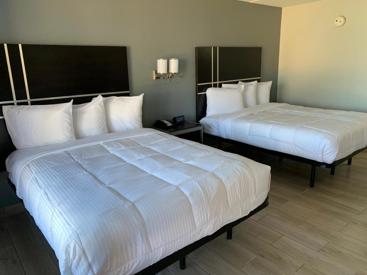 Queen Room with Two Queen Beds,1073965345:JPEG