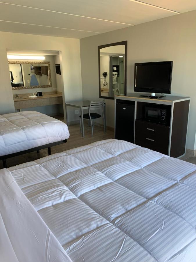 Queen Room Two Queen Beds
