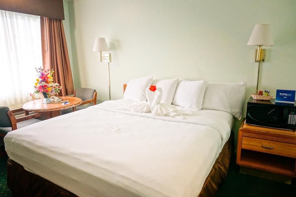 King Room with Spa Bath - Non Smoking,112080114:JPEG