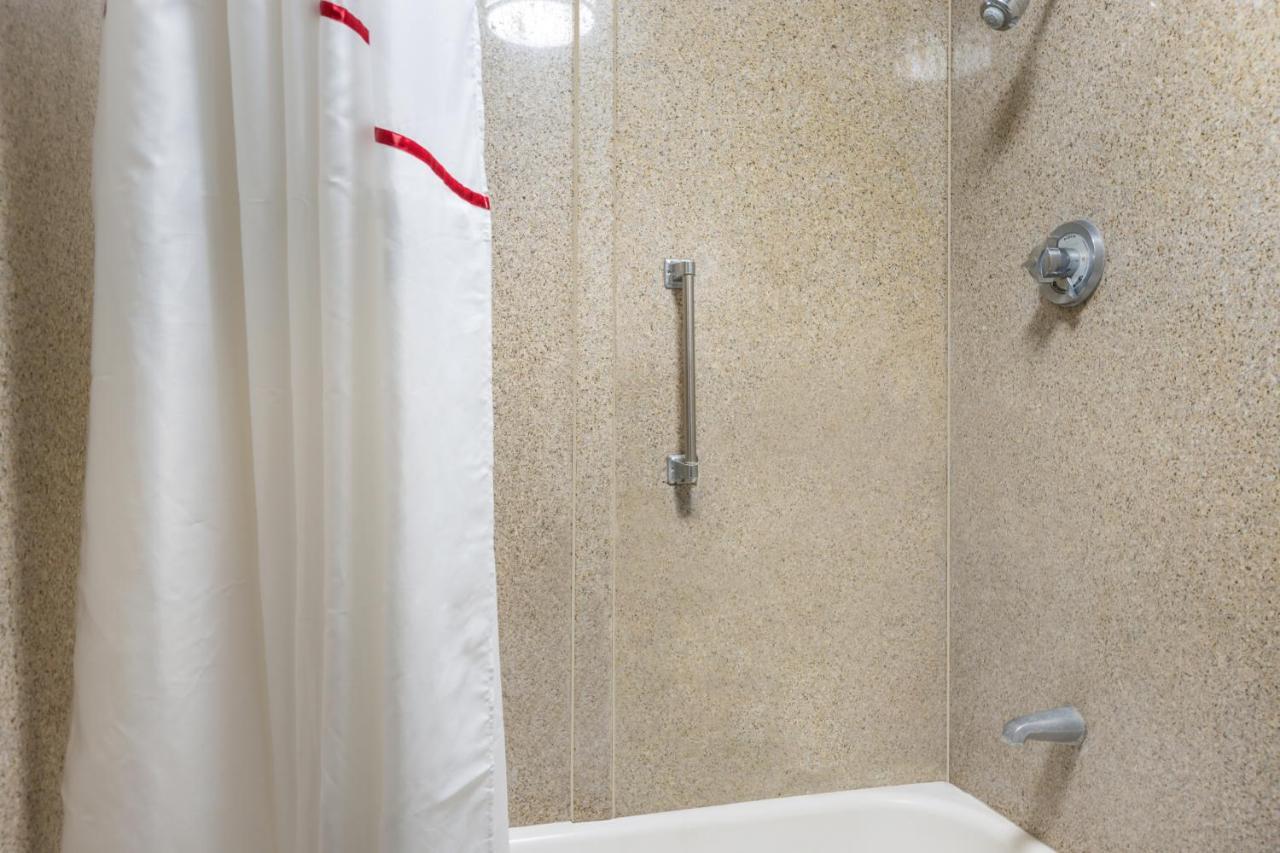 Deluxe Room with Two Double Beds Non-Smoking,1147482637:JPEG