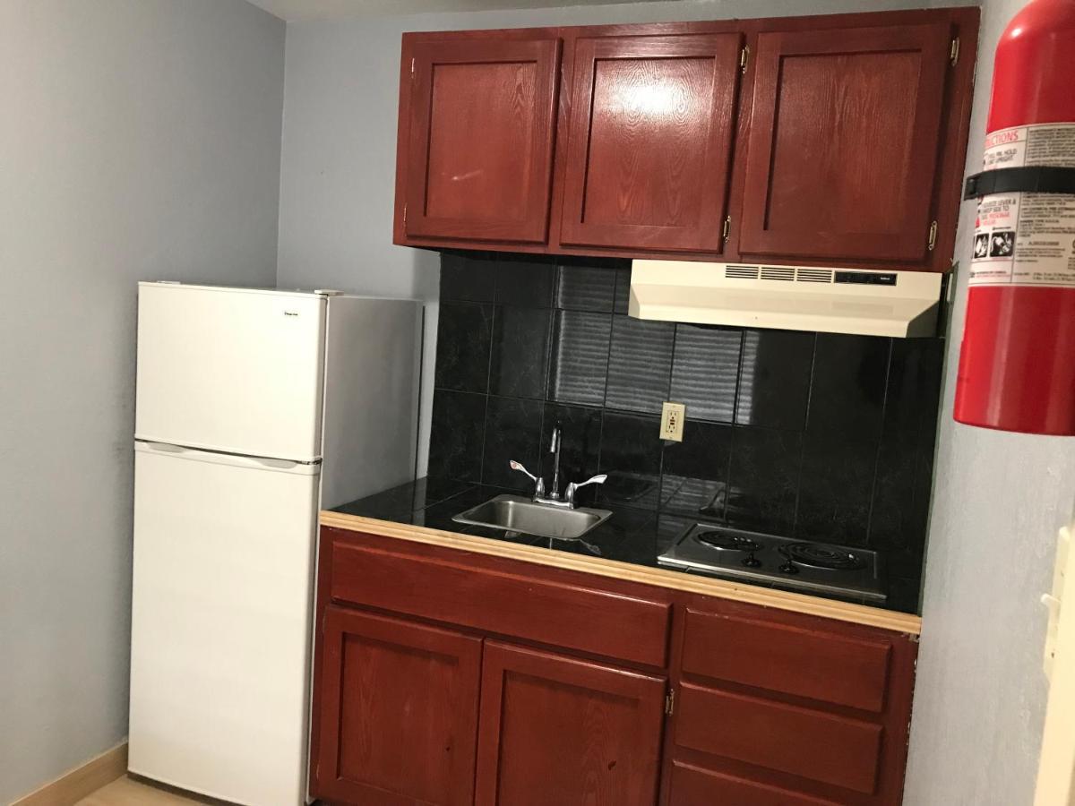 Suite with Kitchenette