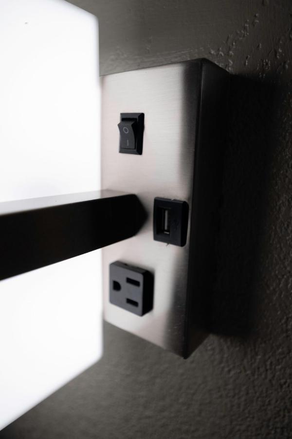 Superior King Room Disability Access Walk-In Shower Smoke Free,1227671855:JPEG