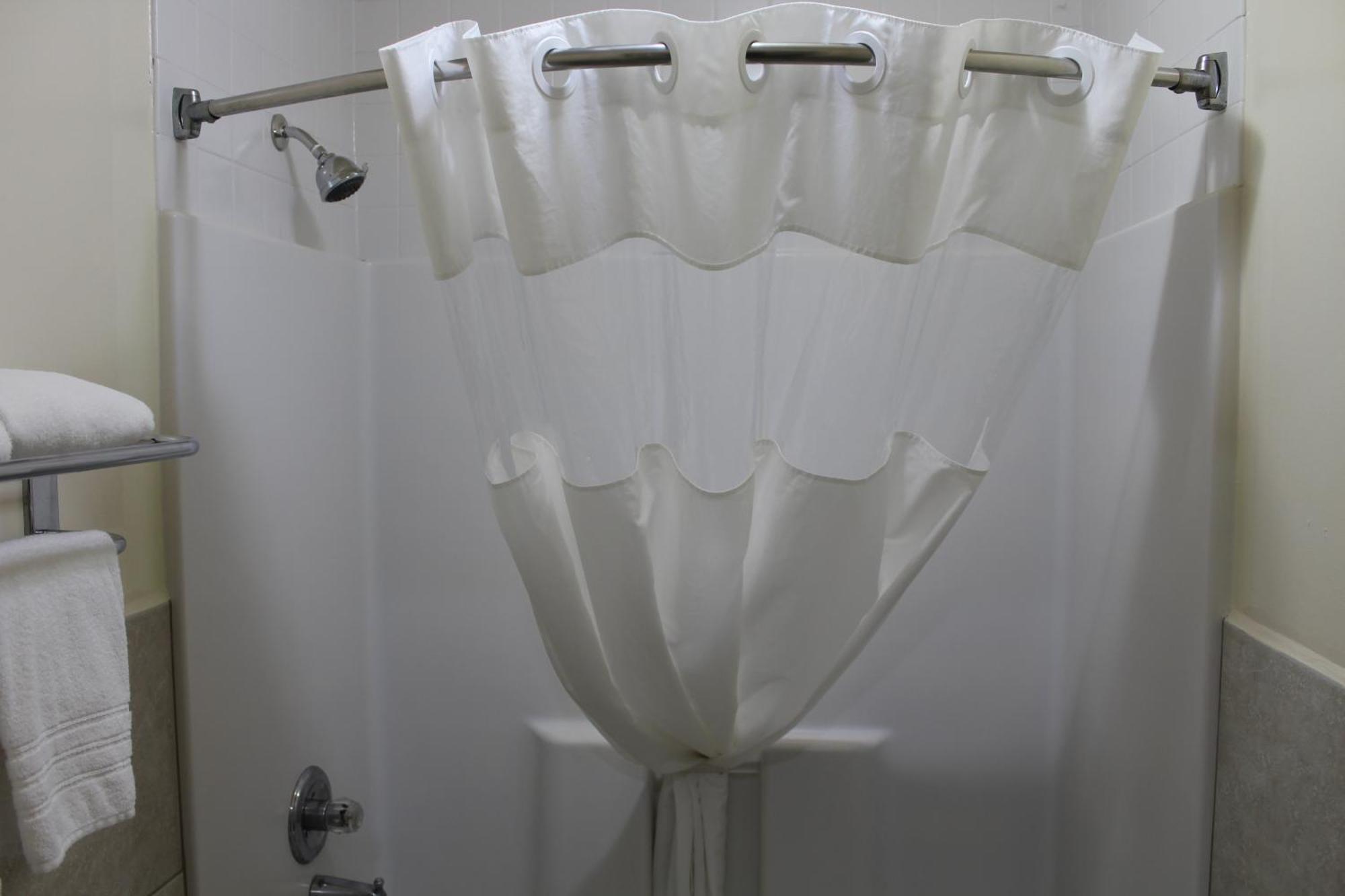 Double Room with Two Double Beds and Mobility Access - Ground Floor/Non-Smoking,1211404762:JPEG