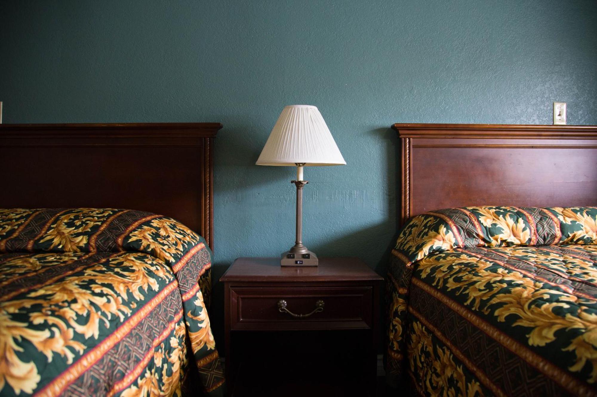 Queen Room with Two Queen Beds,1216899367:JPEG