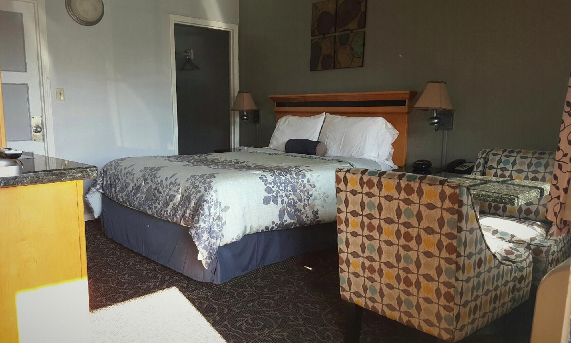 Queen Room,1217604148:JPEG