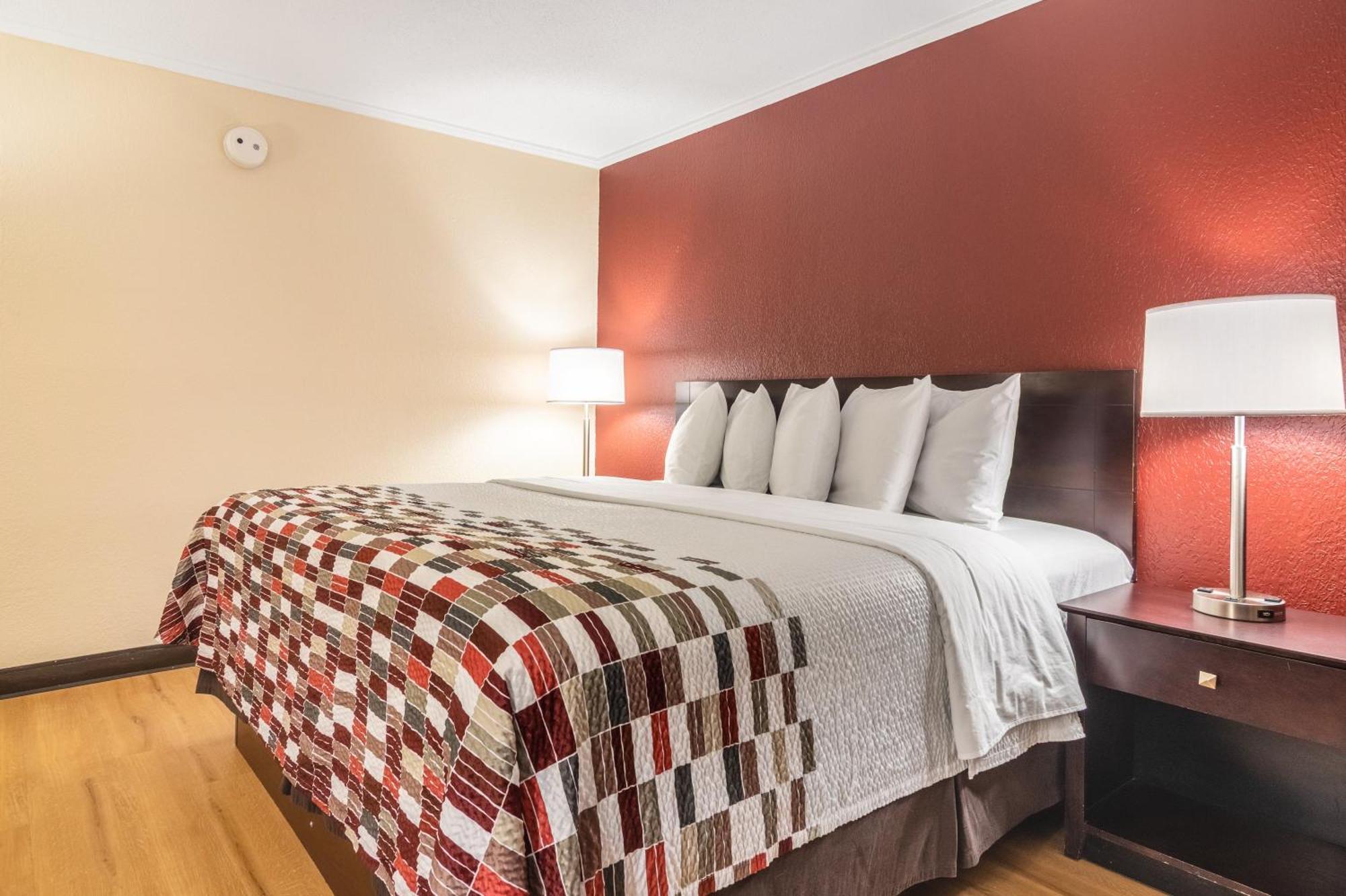 Superior King Room Disability Access Non-Smoking