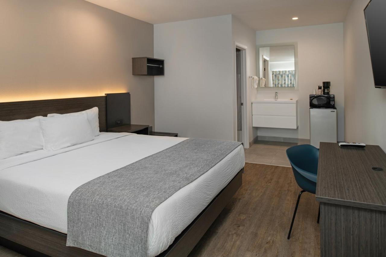 Deluxe King Room,1356568499:JPEG