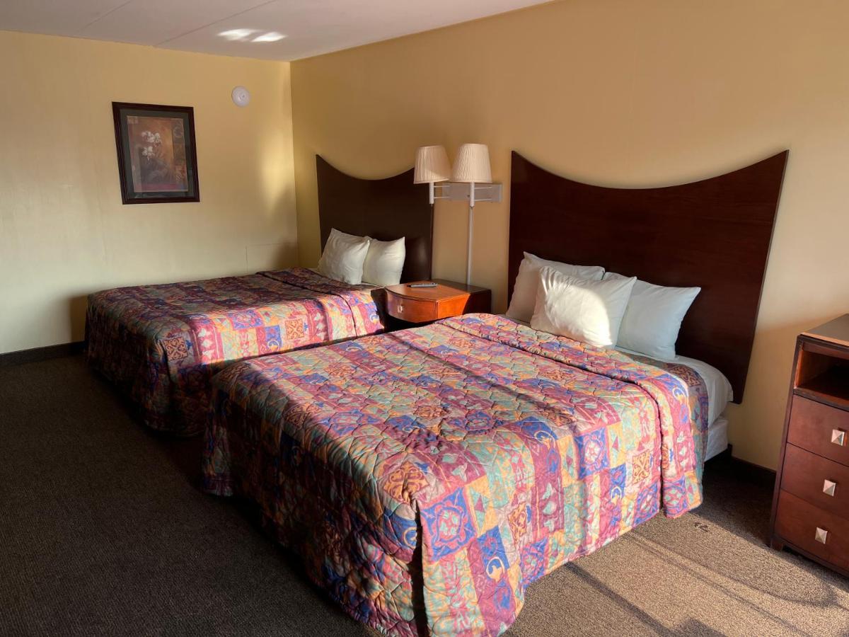 Queen Room with Two Queen Beds