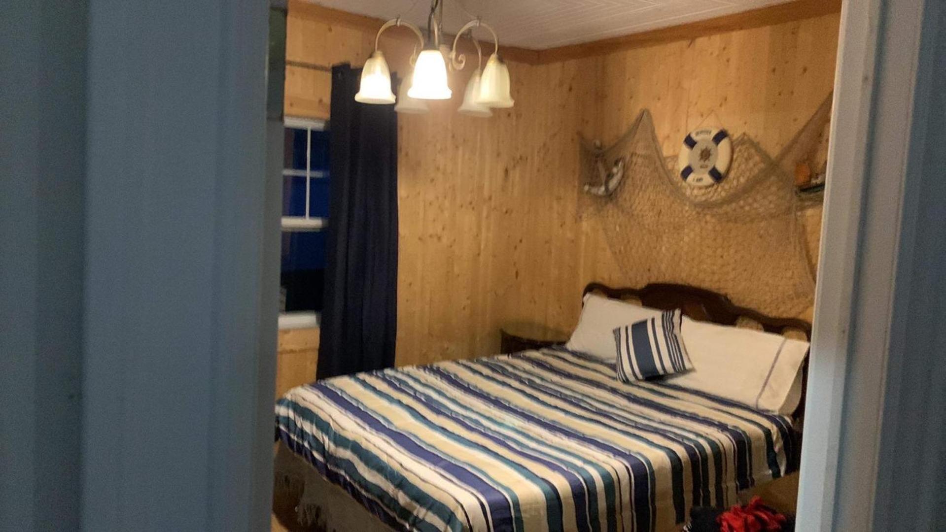 Queen Room,1499689474:JPEG