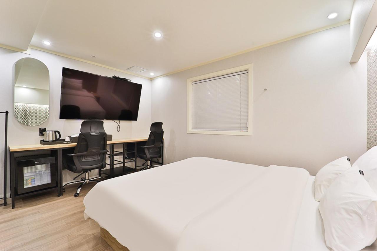 Deluxe Double Room,1527114715:JPEG