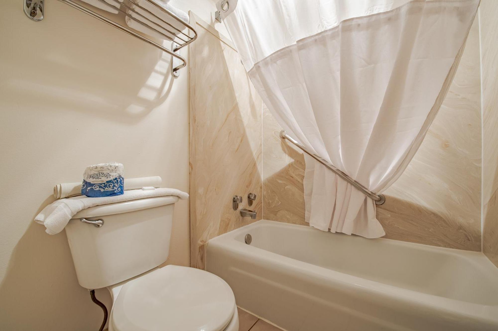 Classic Triple Room,1543402162:JPEG