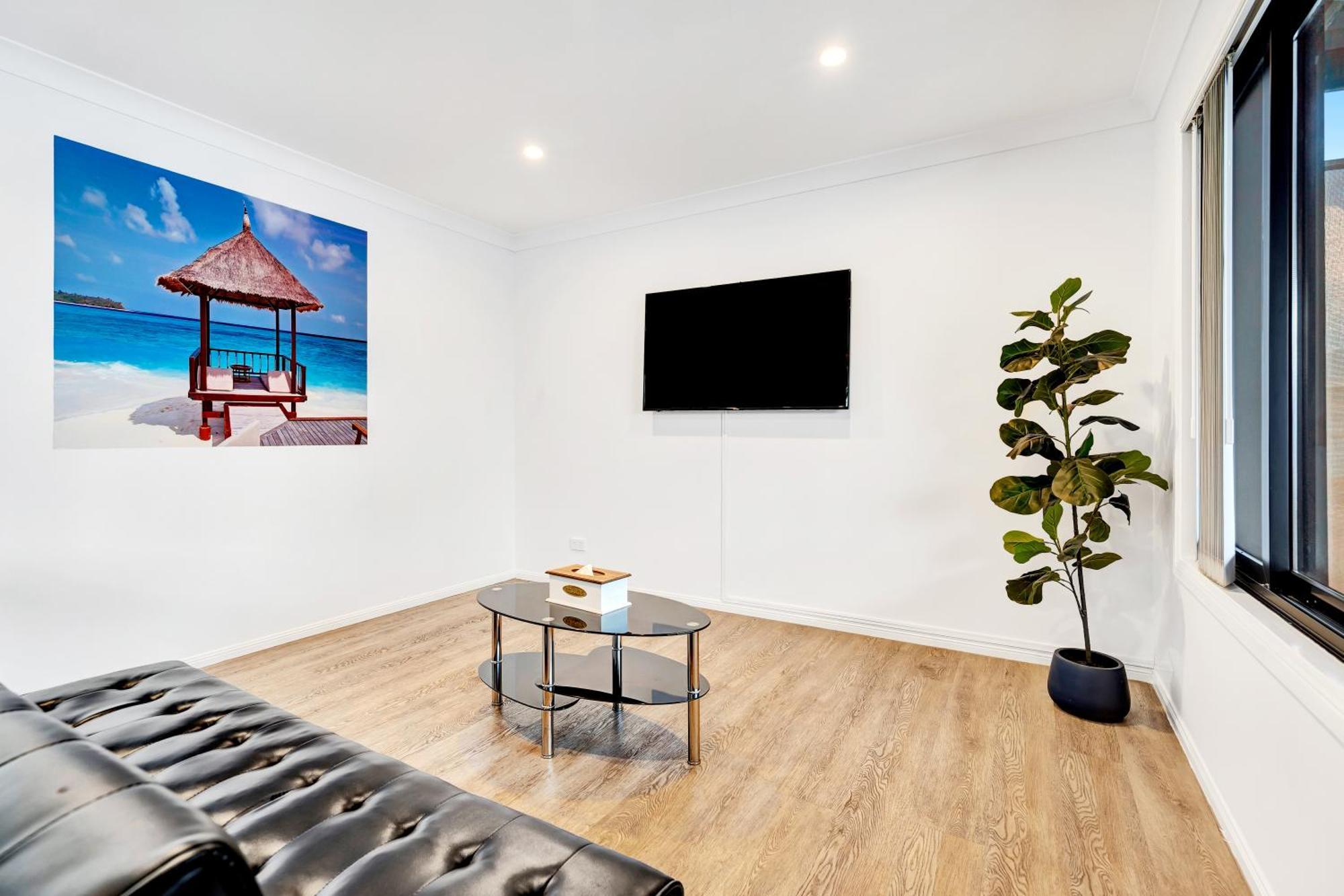 Two-Bedroom Apartment,1545623716:JPEG