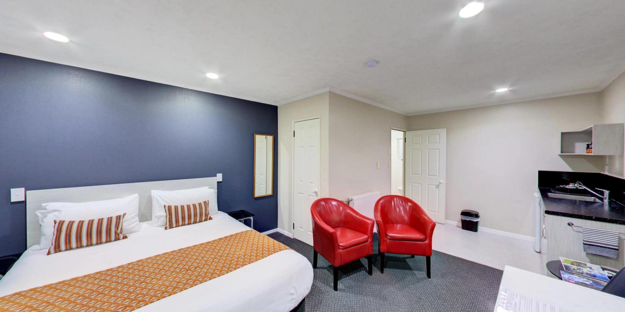 Executive Studio Wheel Chair Access