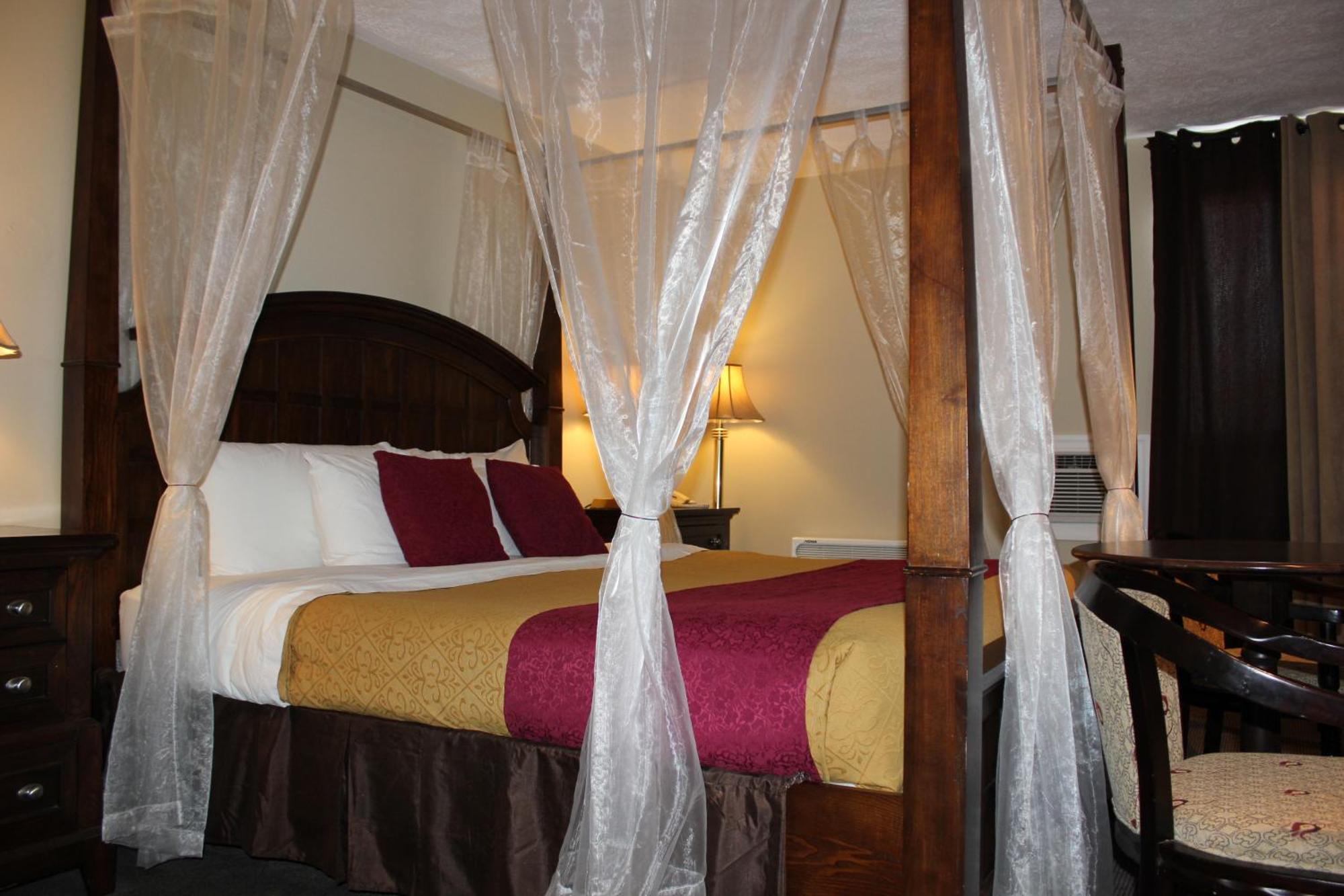 King Room with Spa Bath