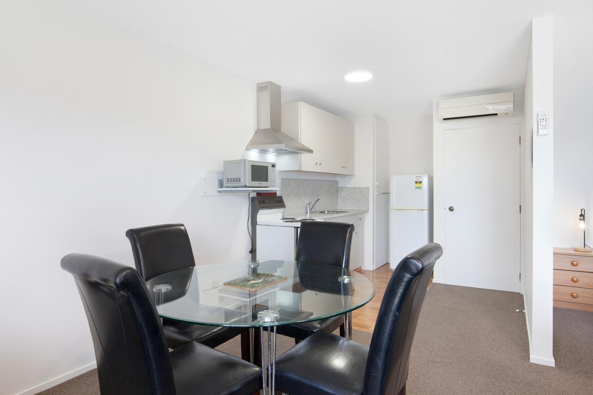 One-Bedroom Apartment,1639565592:JPEG