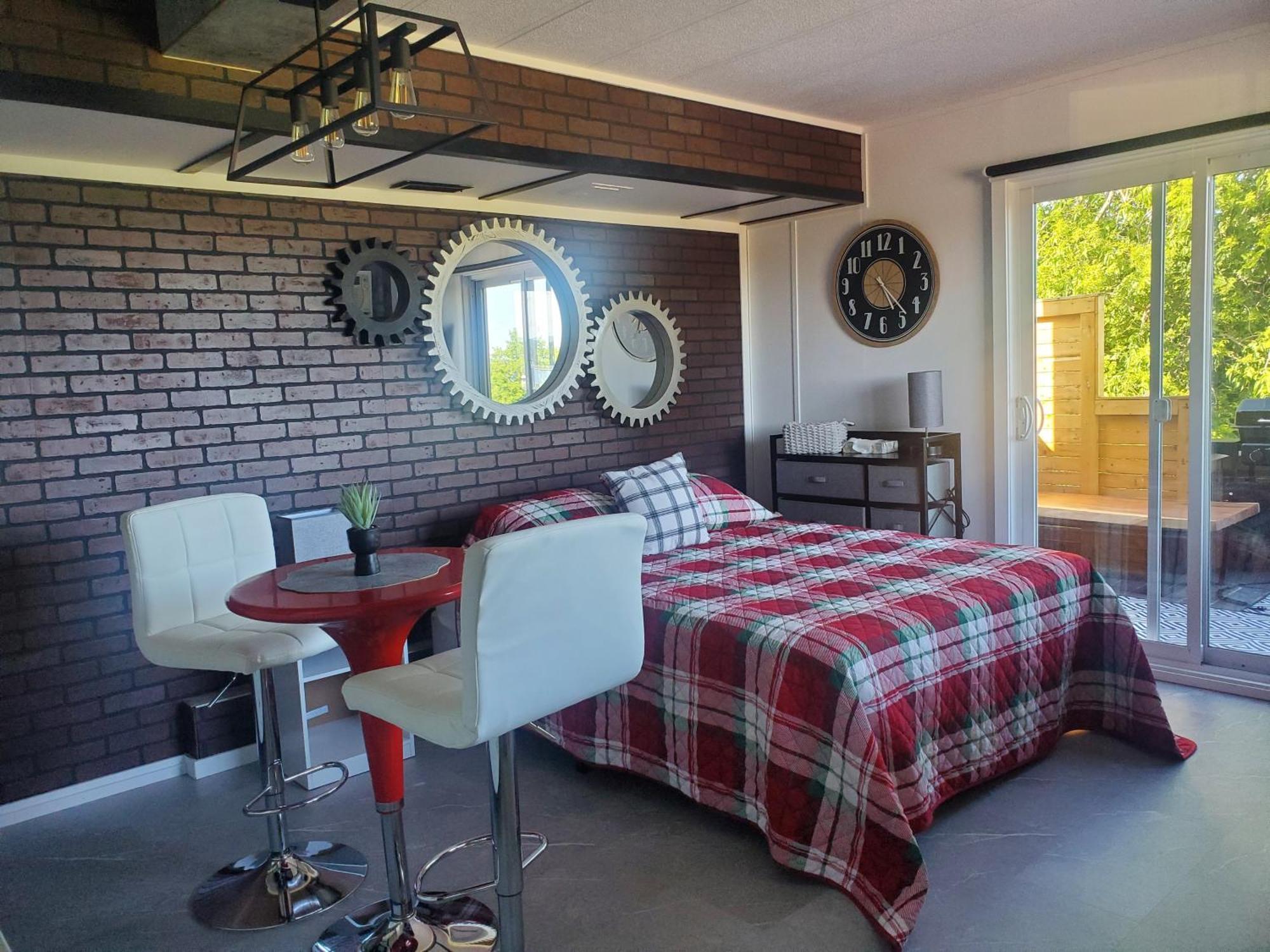 Chalet,1651743762:JPEG