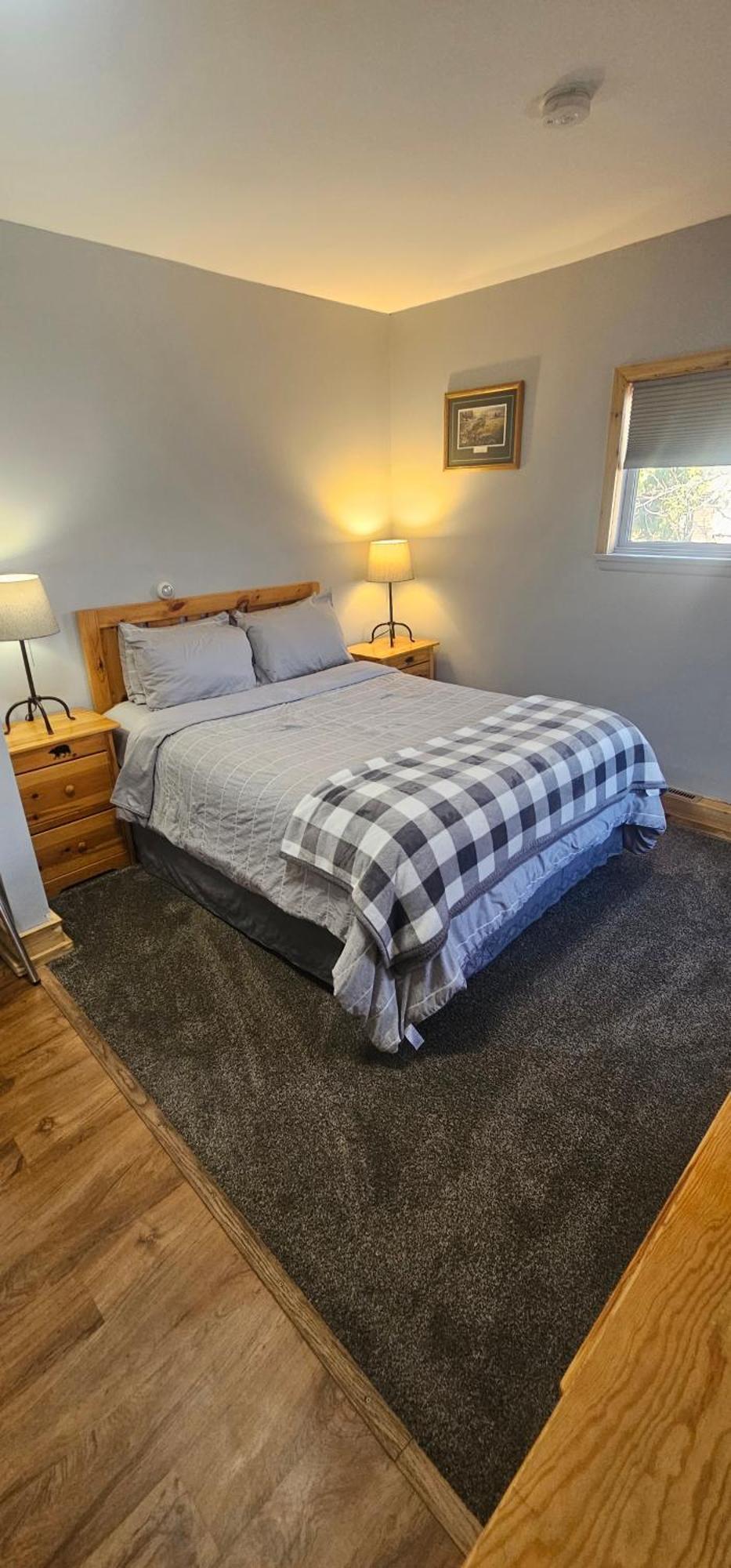 Queen Room,1664673569:JPEG