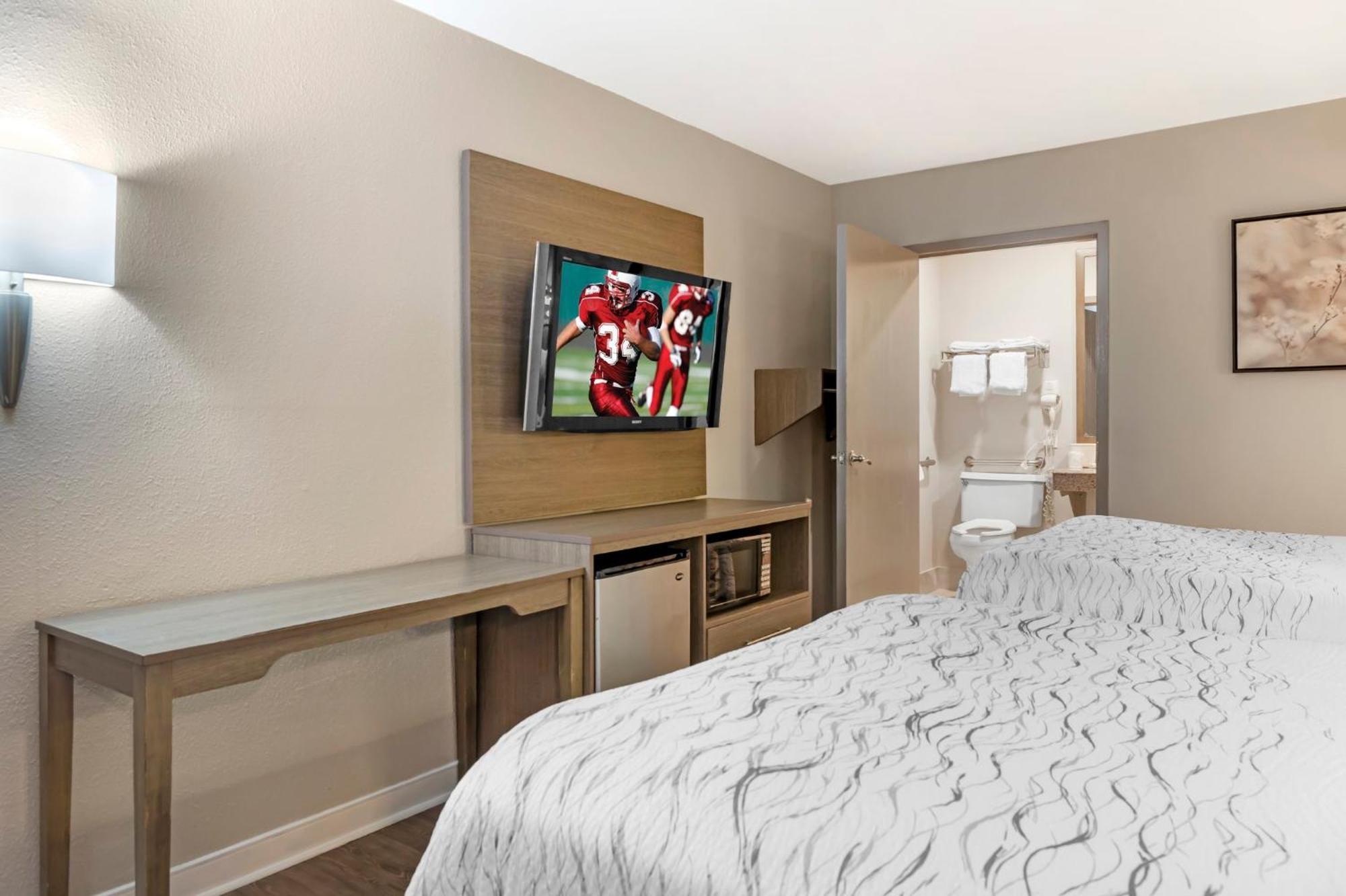 Deluxe Room Two Double Beds Disability Access Non-Smoking,1706794660:JPEG