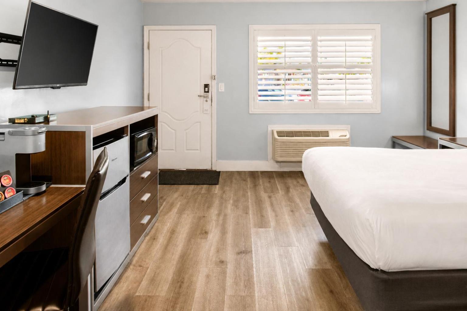 Habitación adaptada para personas con movilidad reducida - Cama grande