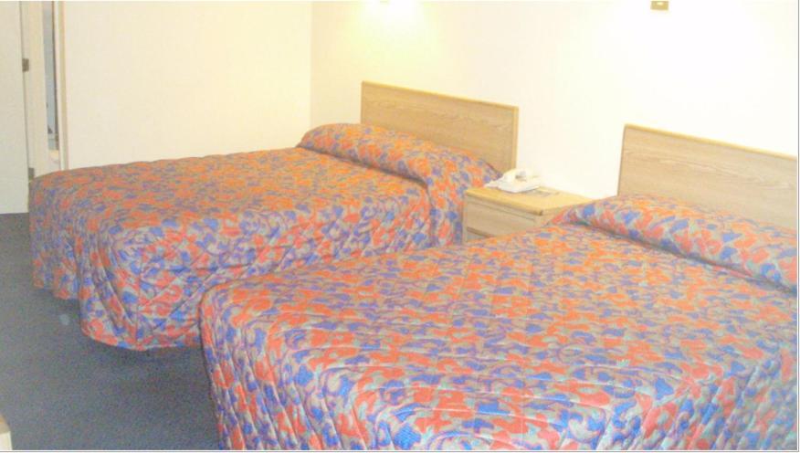 Double Room with Two Double Beds - Smoking