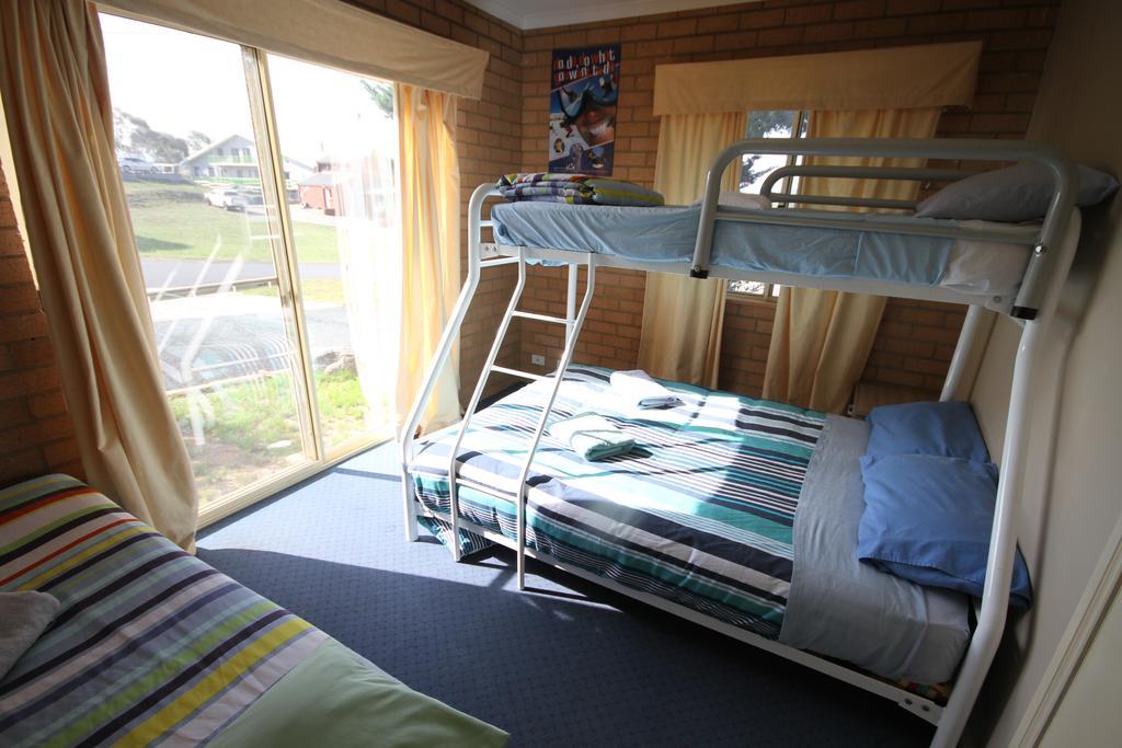 Deluxe 2-Room Suite with Spa Bath