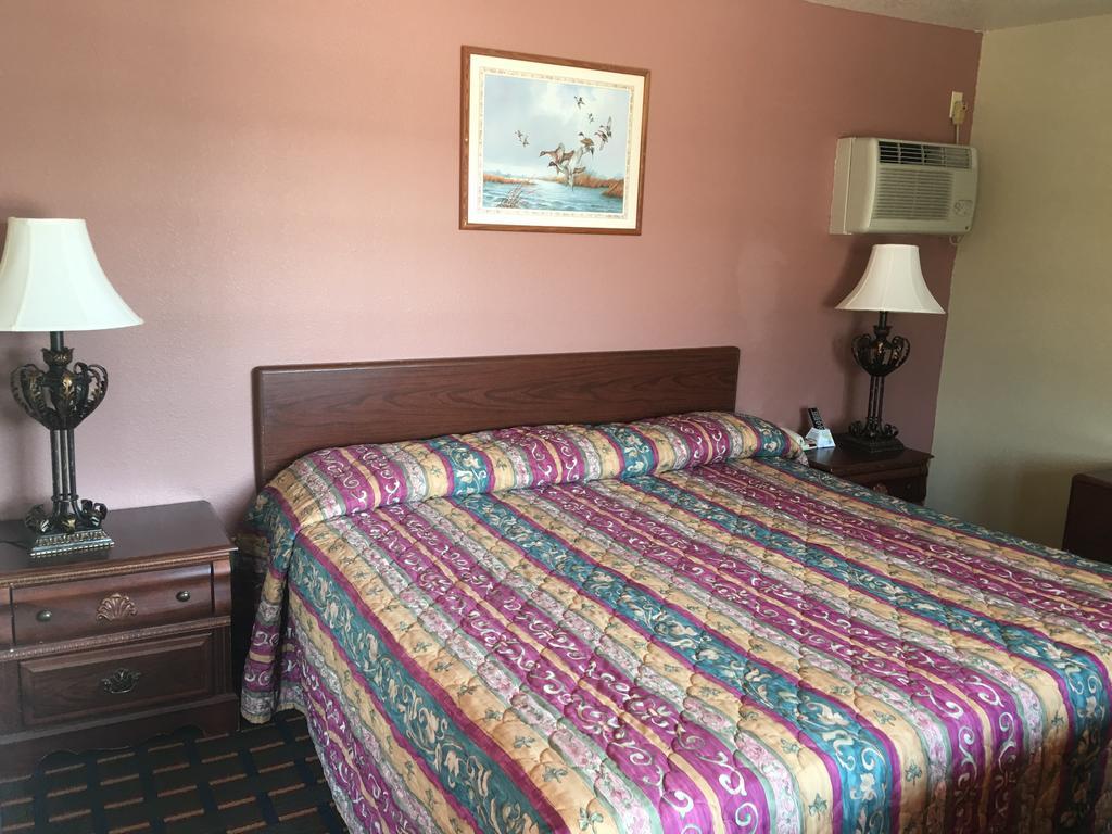 Standard King Room - Non-Smoking,325794241:JPEG
