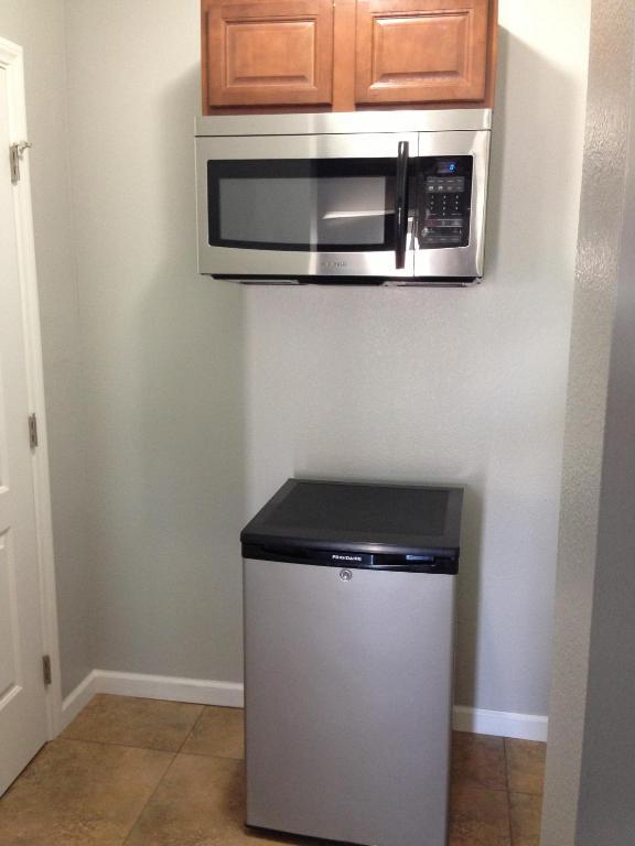 Standard Queen Room,37670392:JPEG