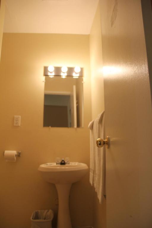 Chambre Lit Queen-Size Standard - Non-Fumeurs