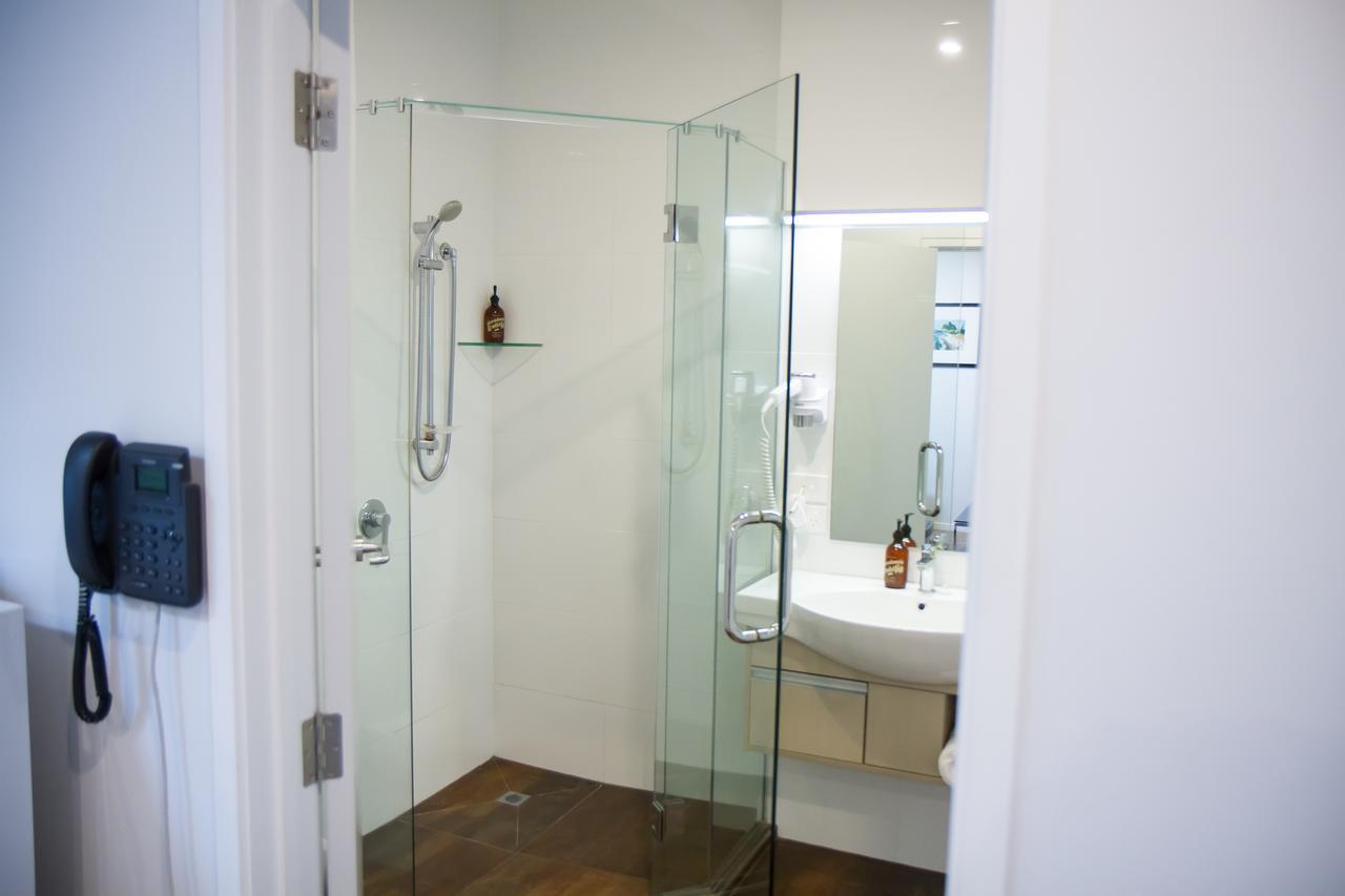 Two-Bedroom Apartment with Spa Bath