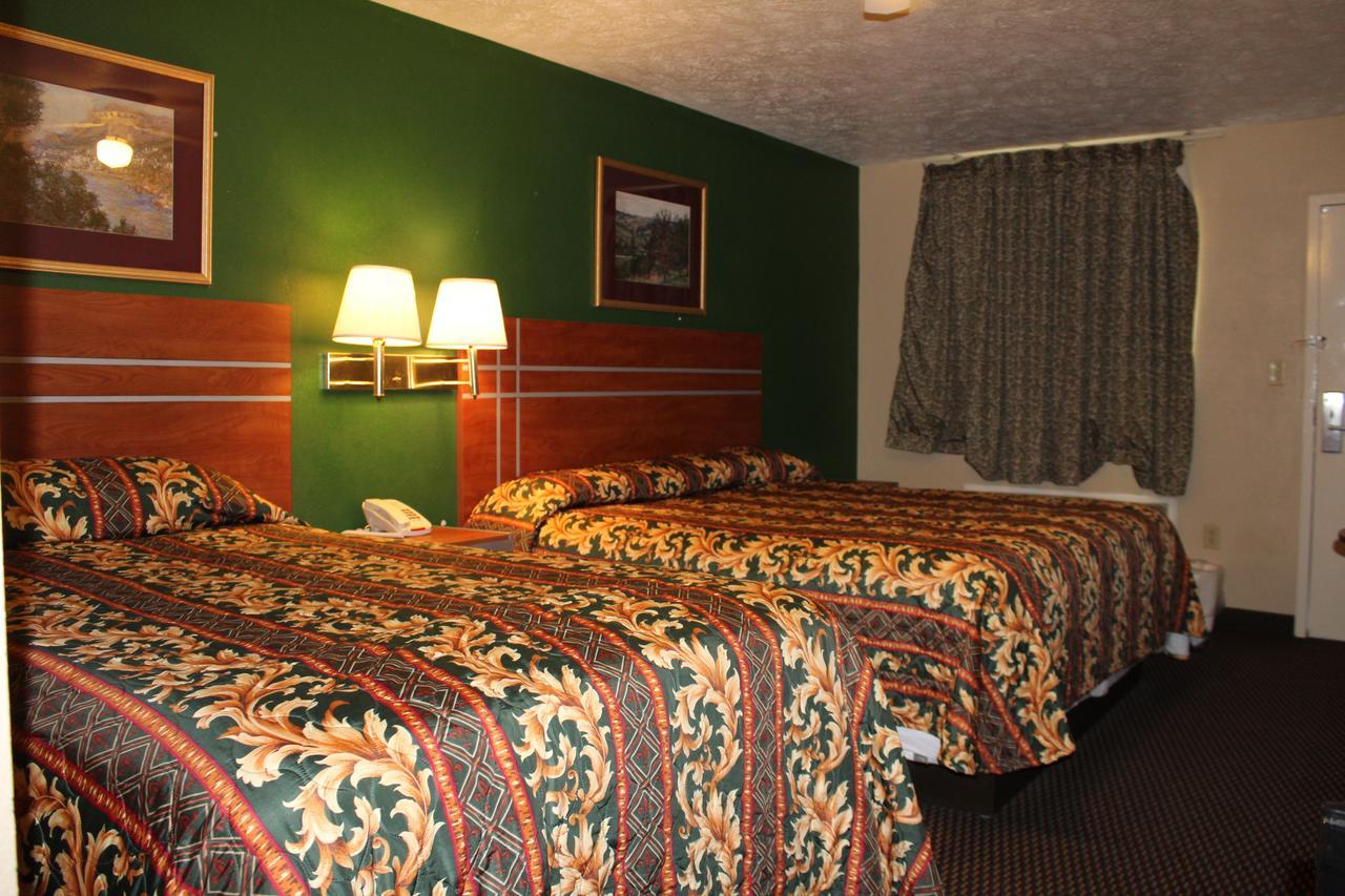 Double Room Two Double Beds Smoking