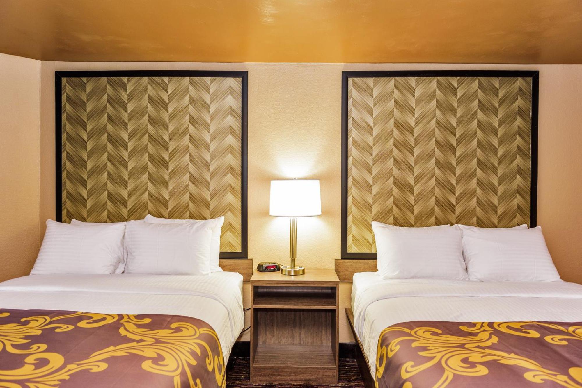 Queen Room Two Queen Beds