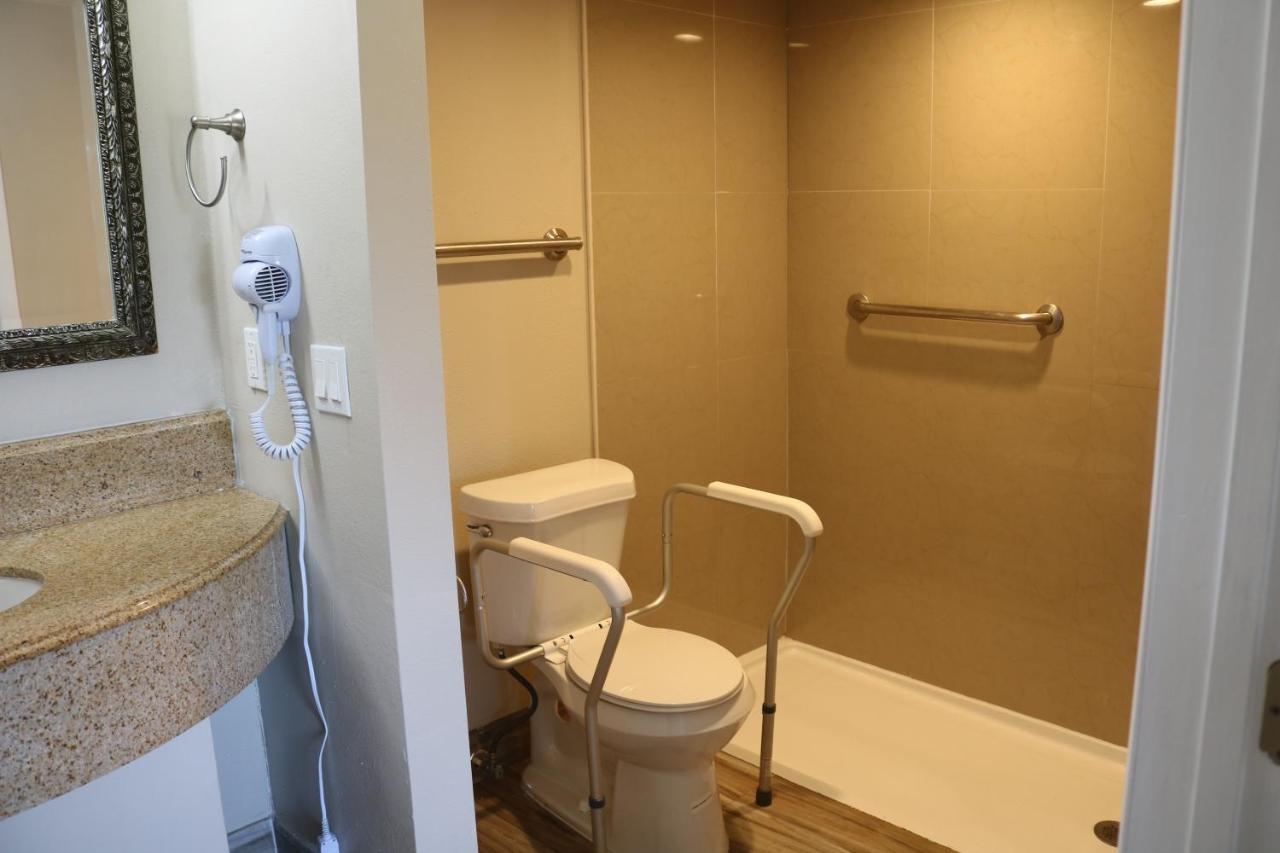 King Room - Disability Access,724146316:JPEG