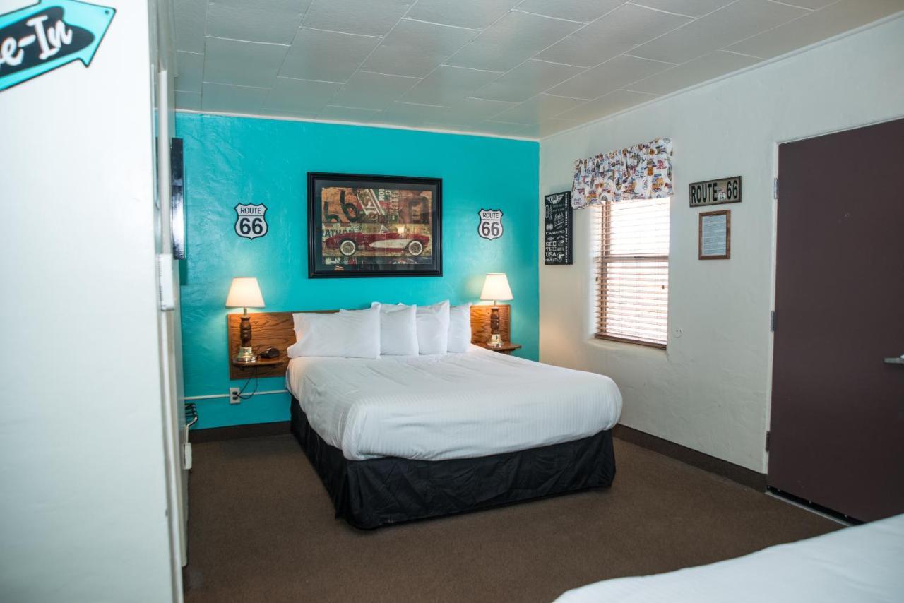 Standard Queen Room with Two Queen Beds,756254284:JPEG