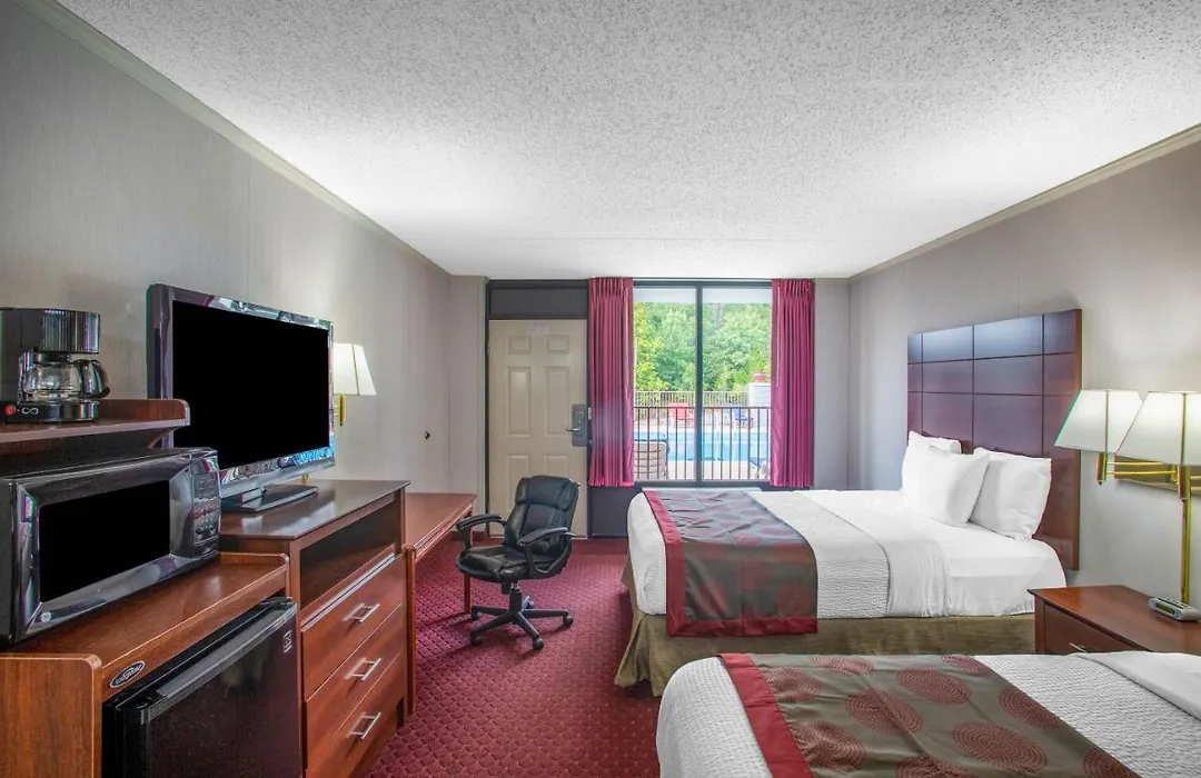Ramada By Wyndham Branson-1