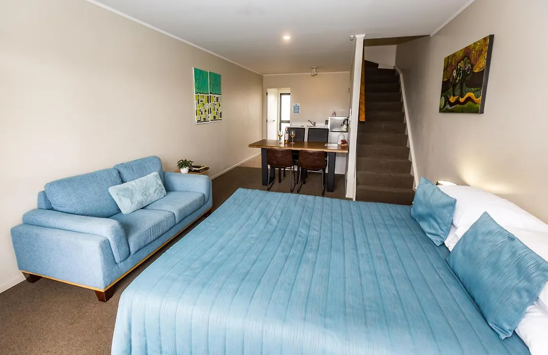 Le Chalet Suisse Motel Taupo-1