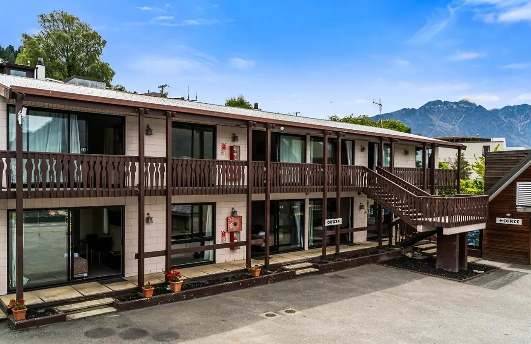Queenstown Motel Apartments (Adults Only)-1
