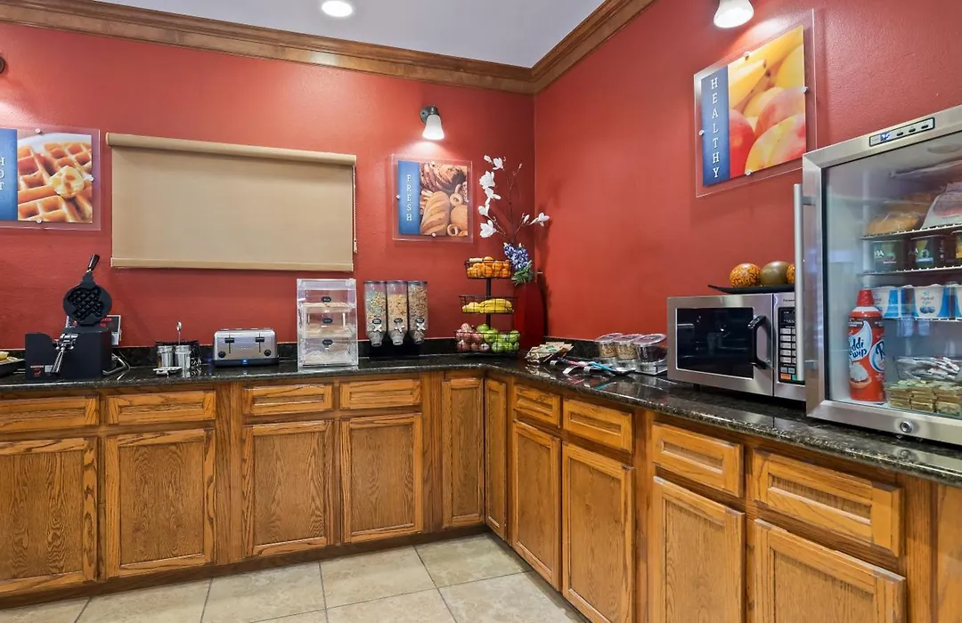 Best Western Regency Inn & Suites-1