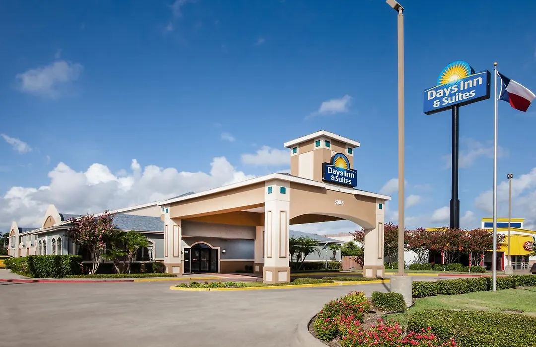 Days Inn & Suites By Wyndham Corpus Christi Central-1