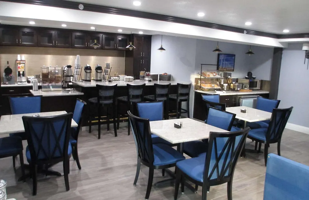 Best Western Plus Diamond Valley Inn-1