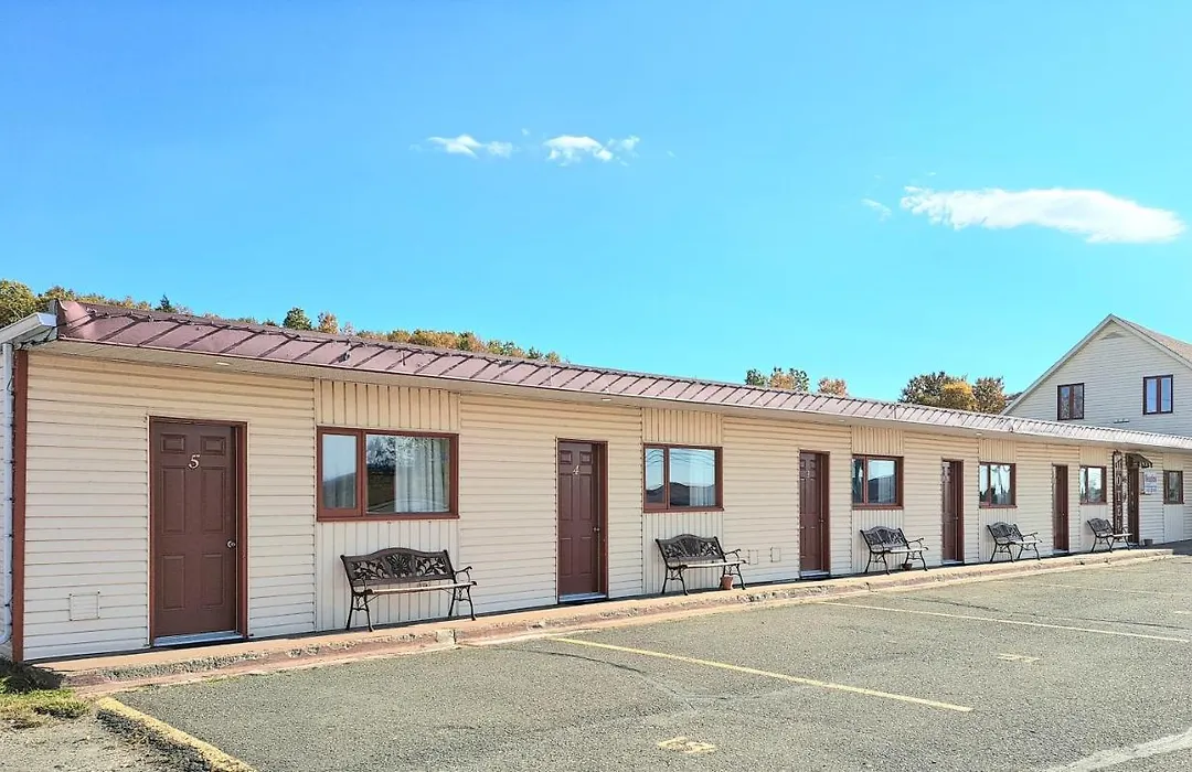 Motel Au Soleil couchant-1