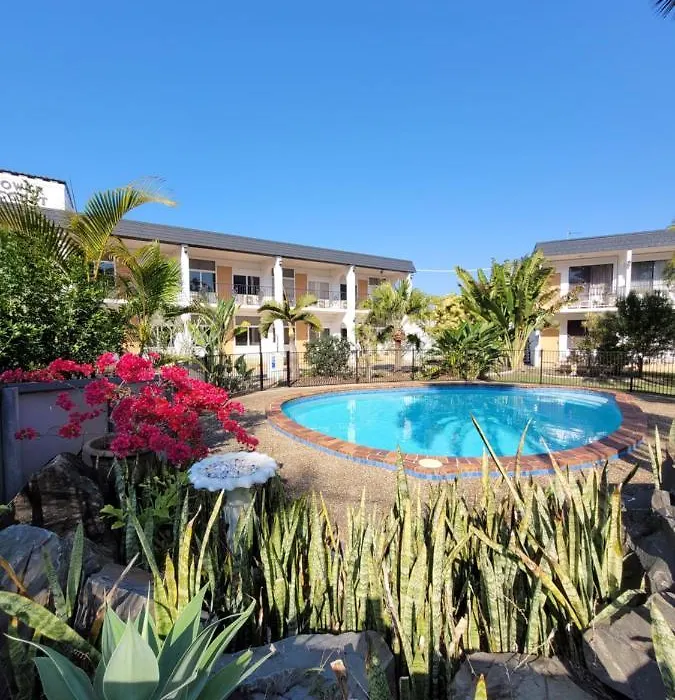 Tower Court Motel (Adults Only)-1