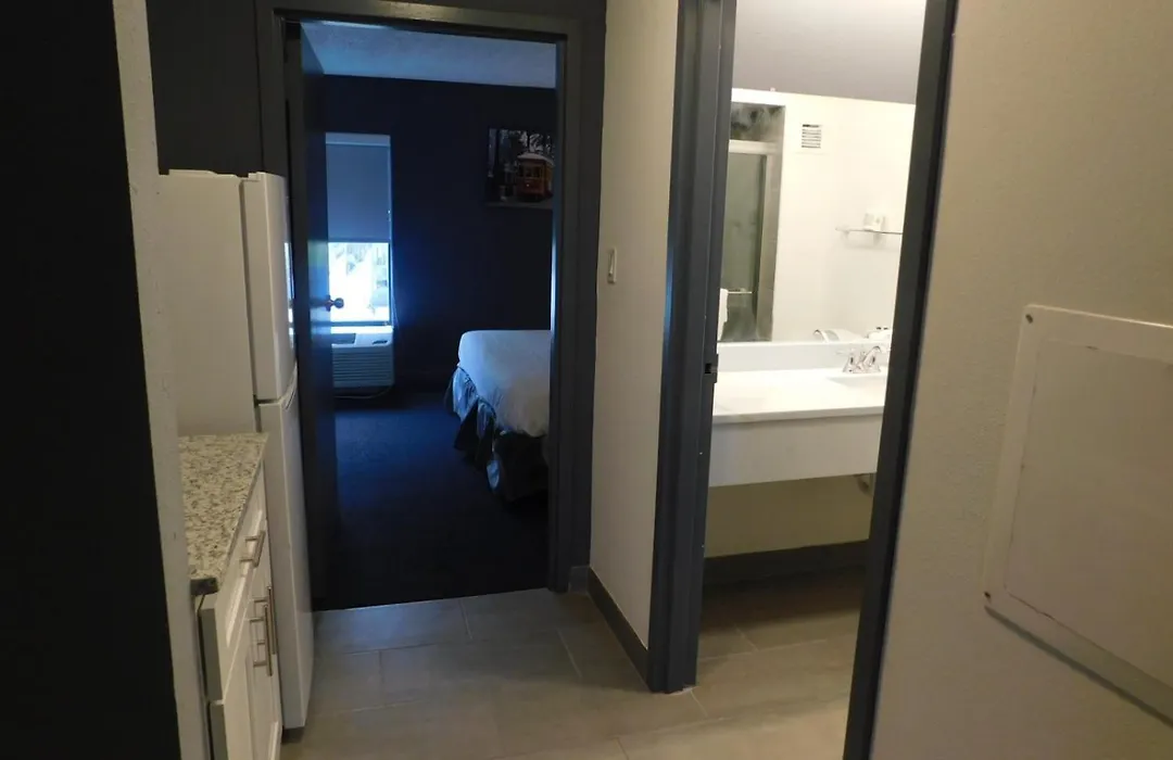 Hotel 10 Extended Stay-1