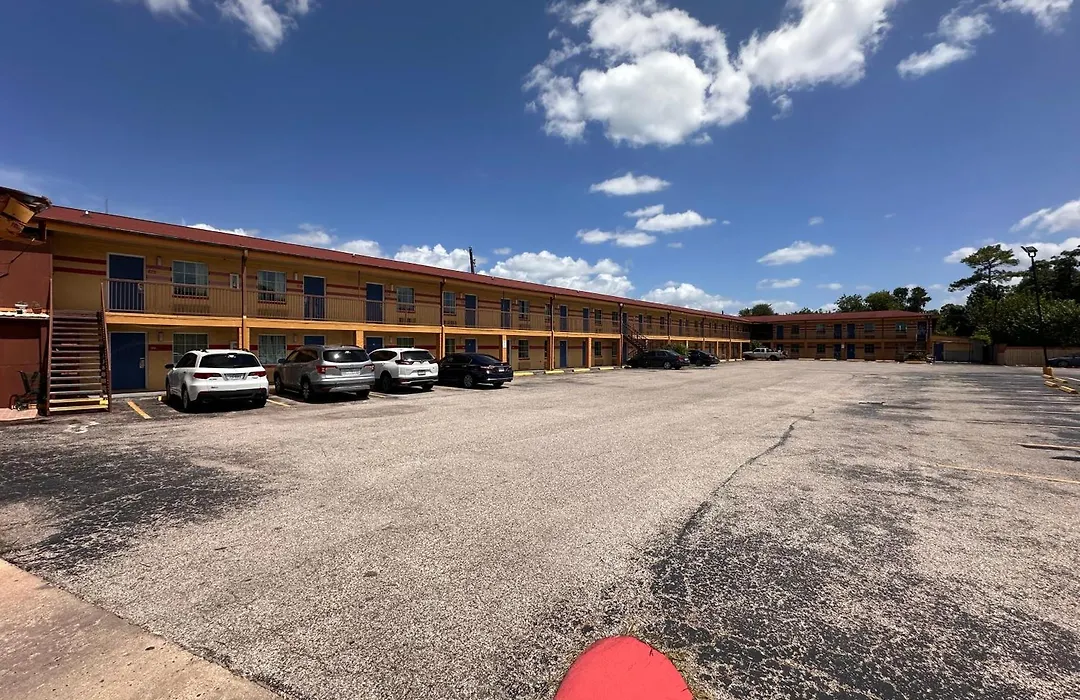 Bestway Inn-1