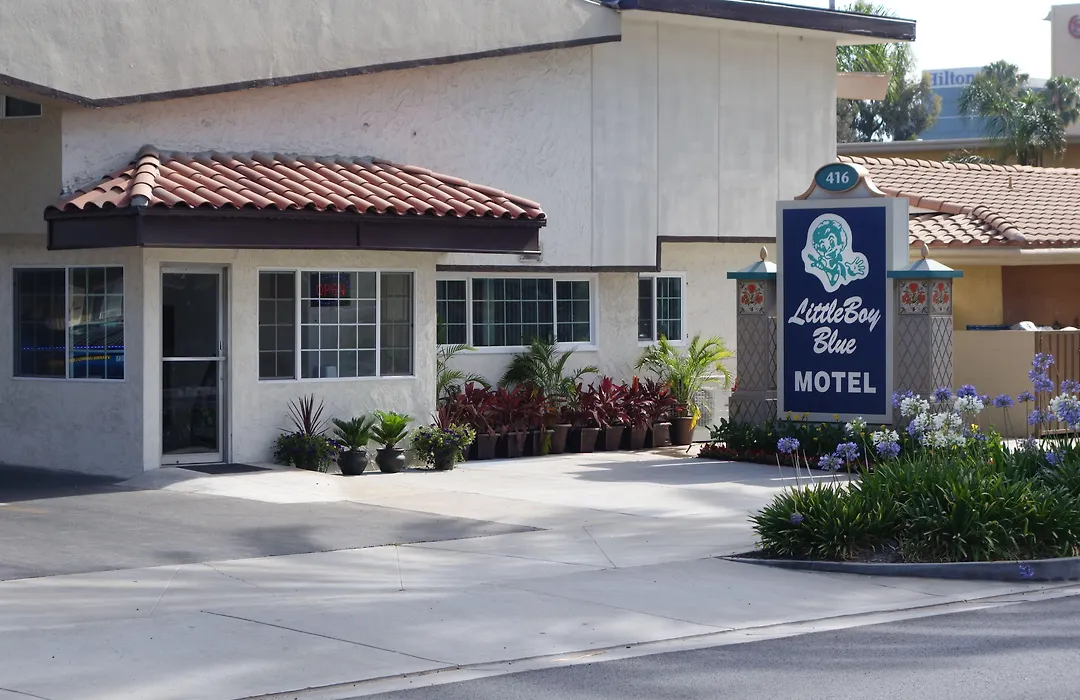 Little Boy Blue Motel-1