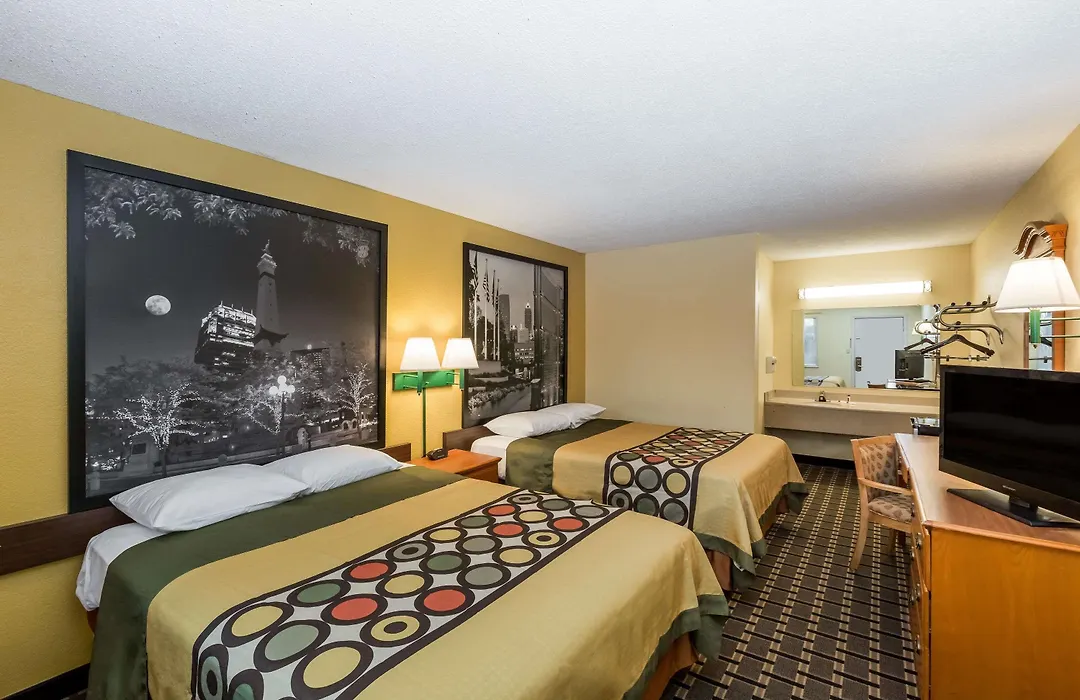 Super 8 By Wyndham Indianapolis-Southport Rd-1