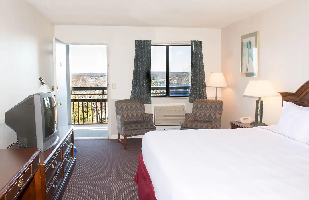 Hawk'S Nest Lodge-1