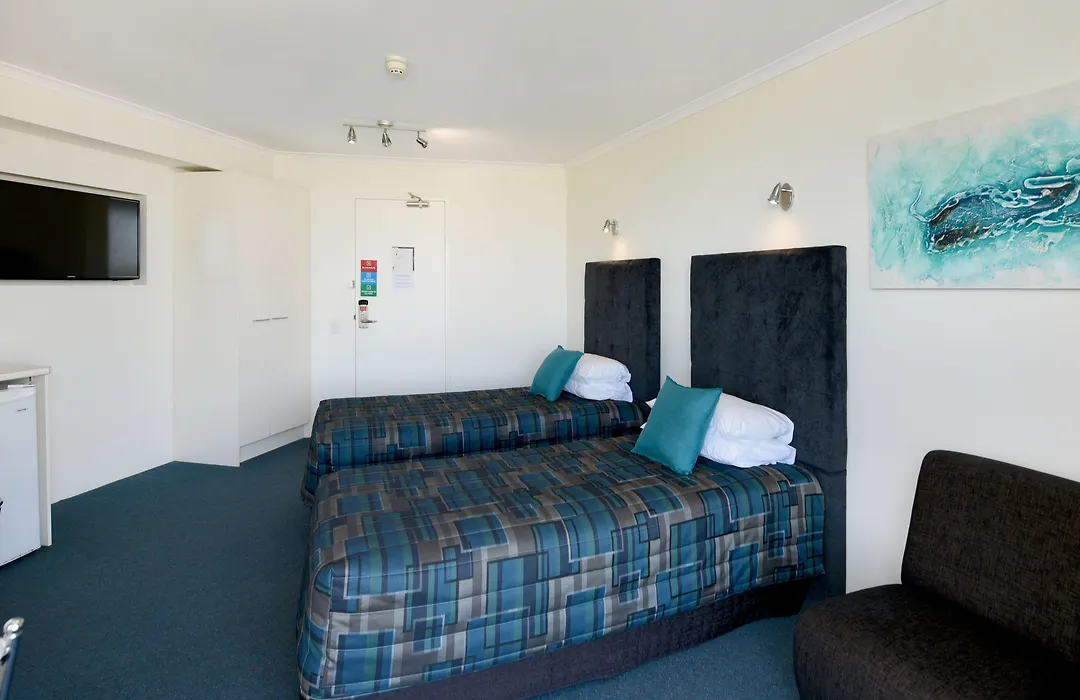 Atlantic Tower Motor Inn-1