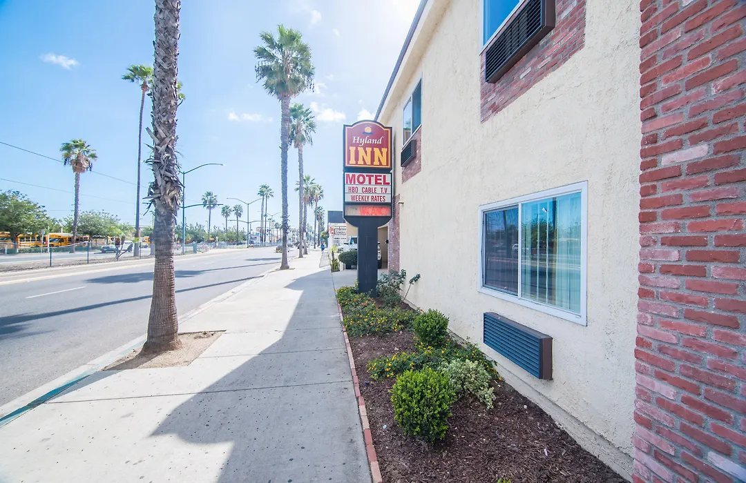 Hyland Inn Long Beach-1