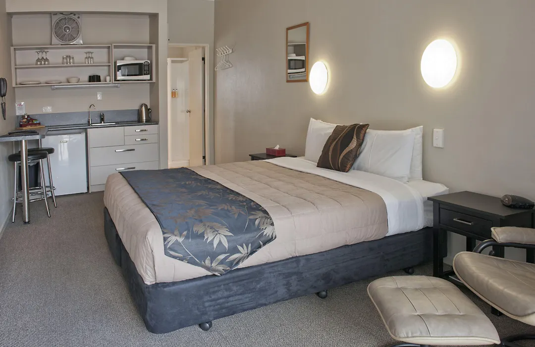 Sport Of Kings Motel-1